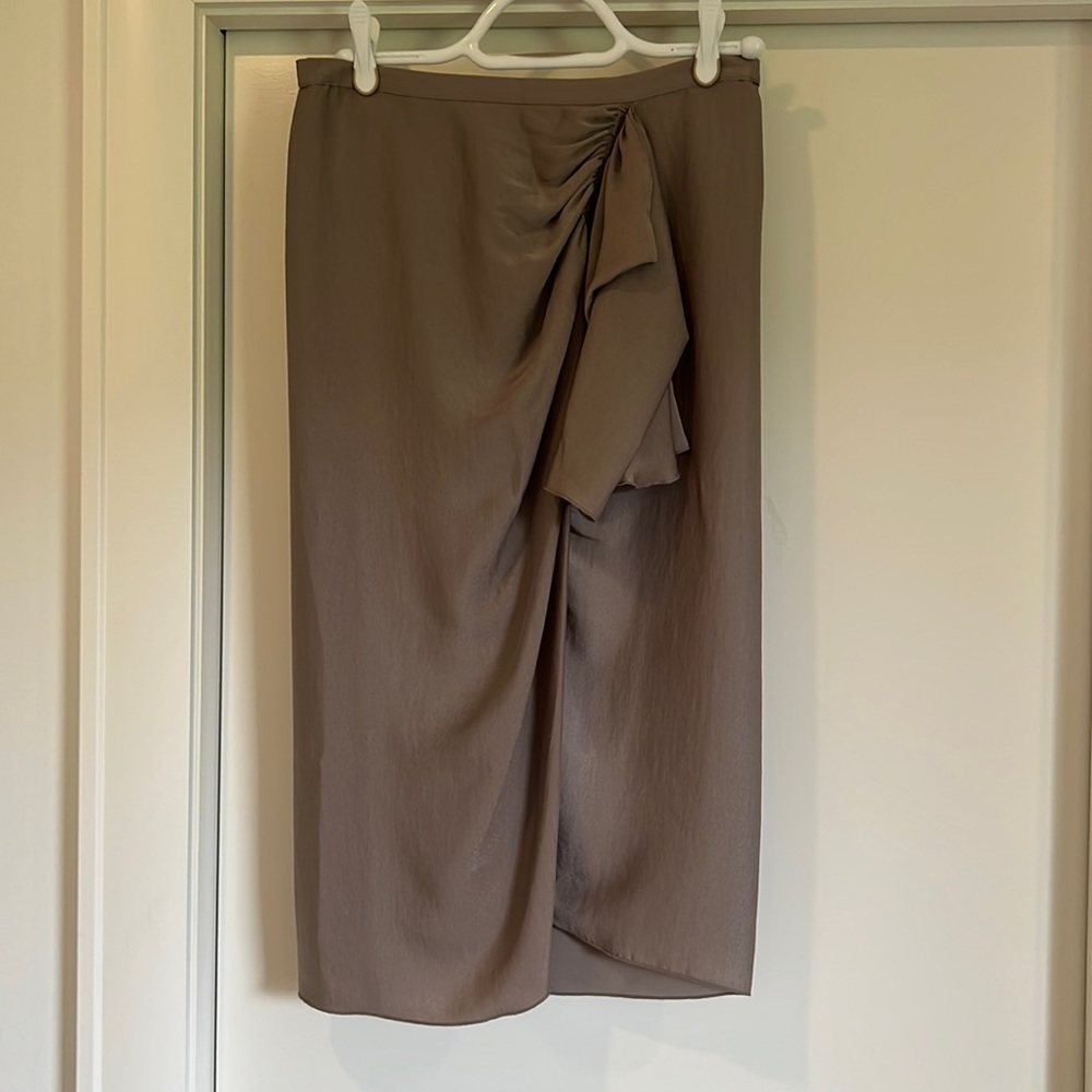BCBG MaxAzria Stella Midi Skirt in Cinder